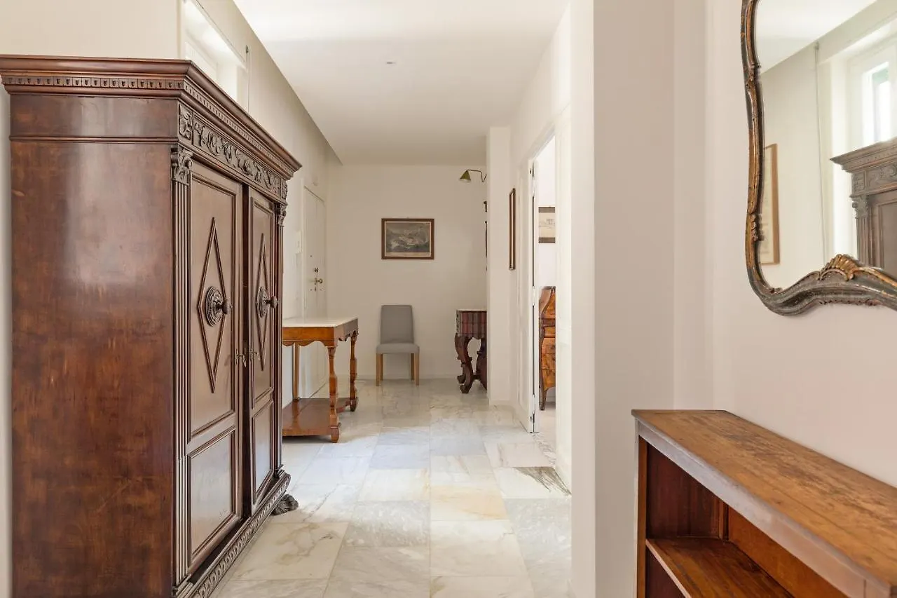 Bright And Spacious Family Apartment In Parioli Rome