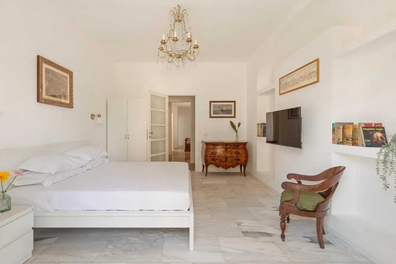 Bright And Spacious Family Apartment In Parioli Rome