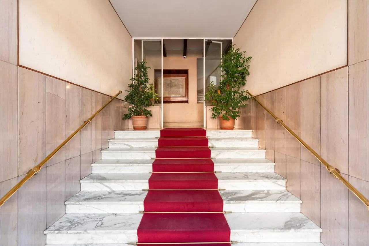 Bright And Spacious Family Apartment In Parioli Rome 0*,
