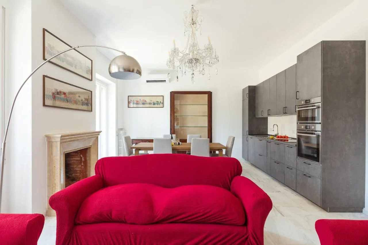 Bright And Spacious Family Apartment In Parioli Rome